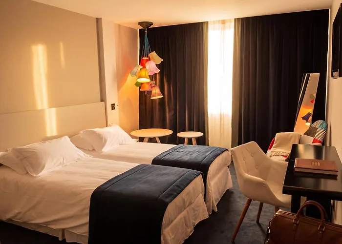 Hotel Le Cinq Hyper - Centre