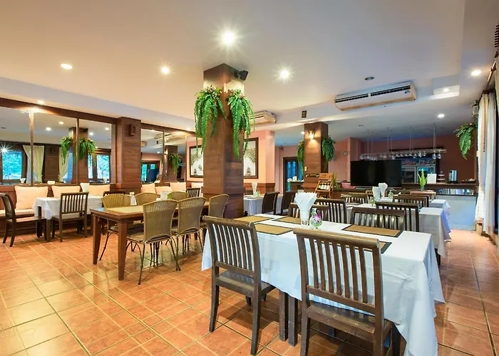 โรงแรมเขาใหญ่ฟ้าใส Khaoyai Fahsai Hotel