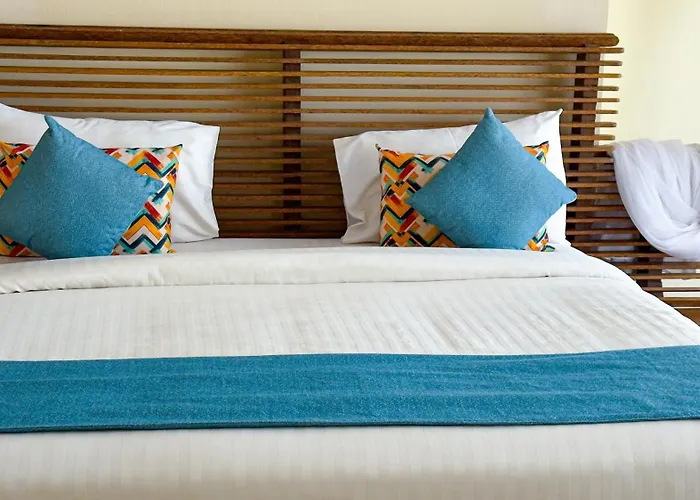 Cityblue Creekside Hotel & Suites