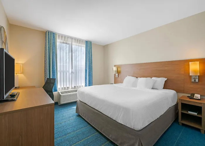 Sleep Inn & Suites Altoona North