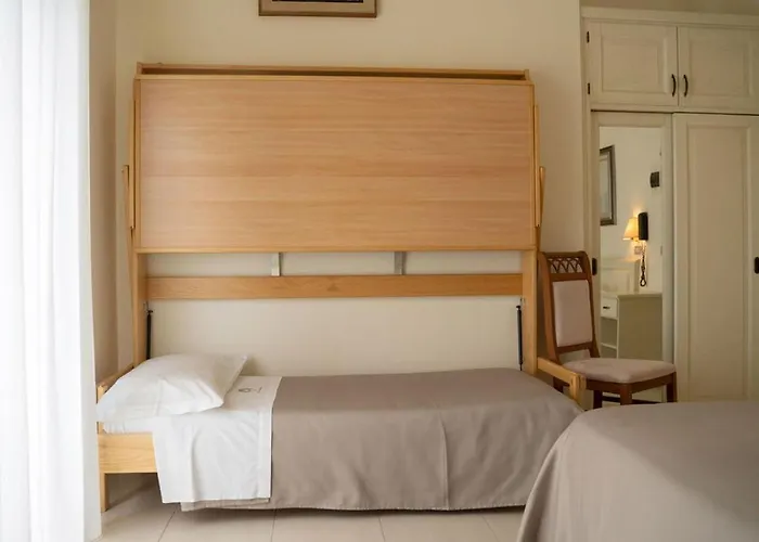 Hotel Ariella