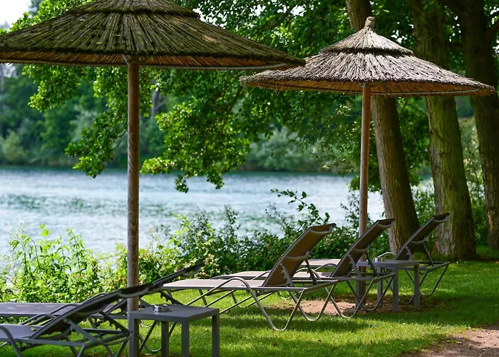 Seehotel Niedernberg - Das Dorf Am See