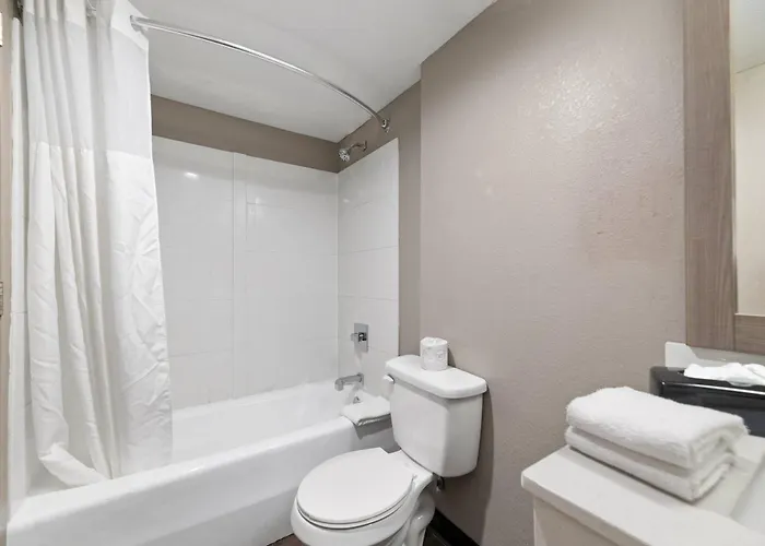 Quality Suites Wildwood - The Villages