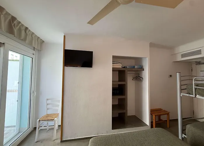 Hostal Rom Familiar