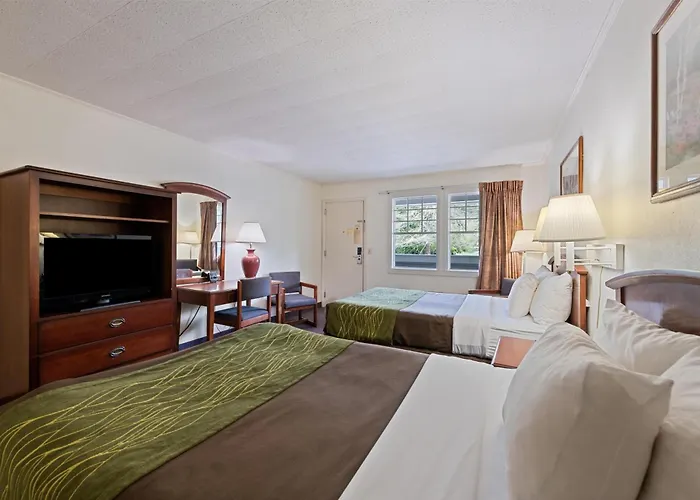 Surestay By Best Western Cherokee On The River