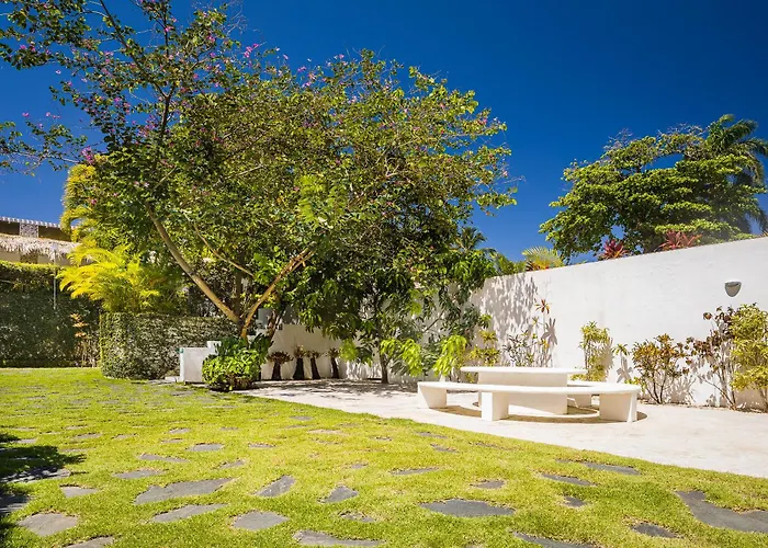 El Encuentro Surf Lodge