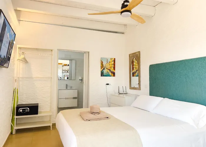 Helene Holidays - Hotel Boutique
