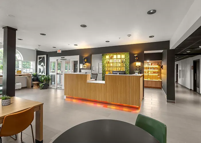 The Block Hotel Bentonville