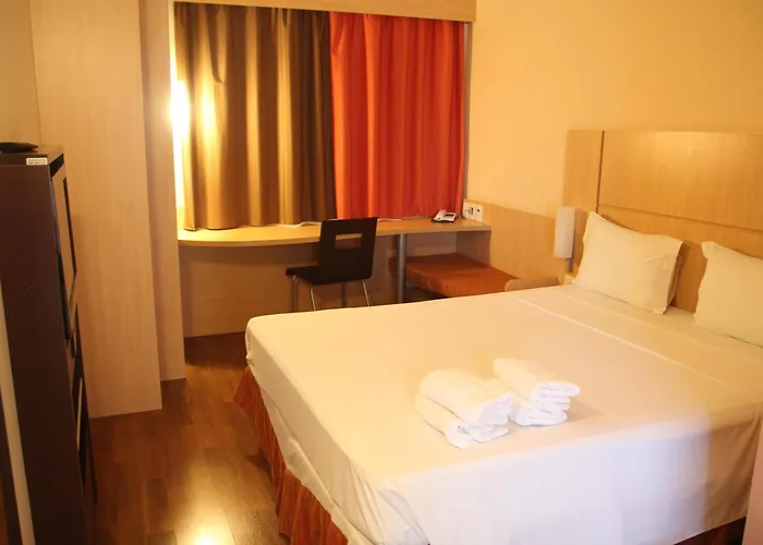 ibis Montes Claros Shopping