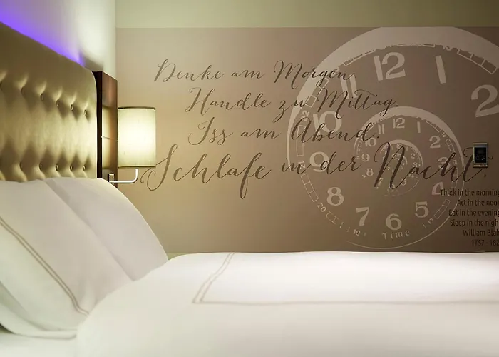 Premier Inn Stuttgart City Centre