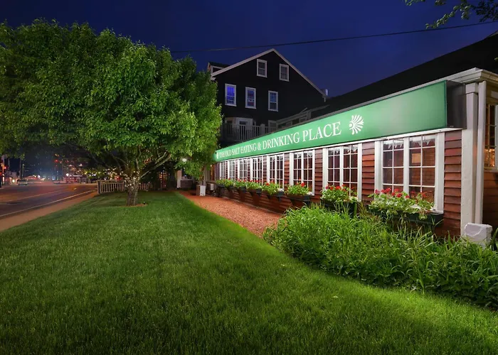 Lamies Inn & The Old Salt Tavern