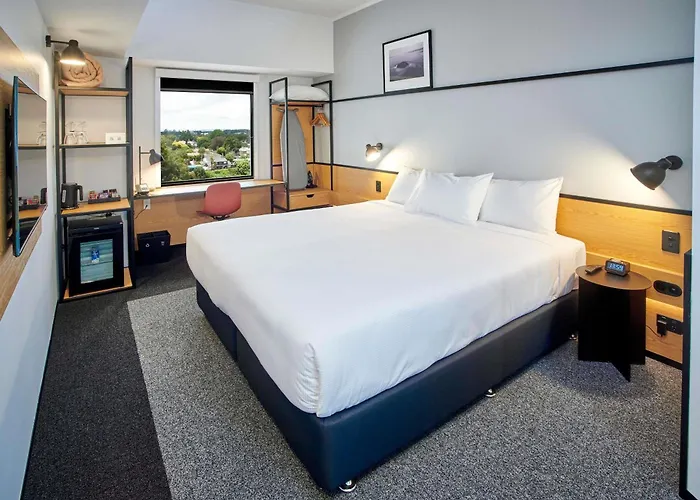 Ibis Hamilton Tainui