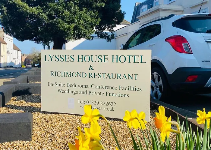 Lysses House Hotel