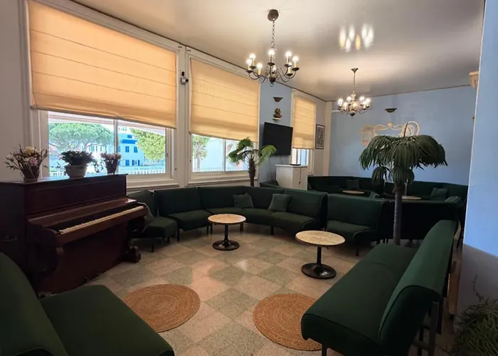 Hotel Madame Mere