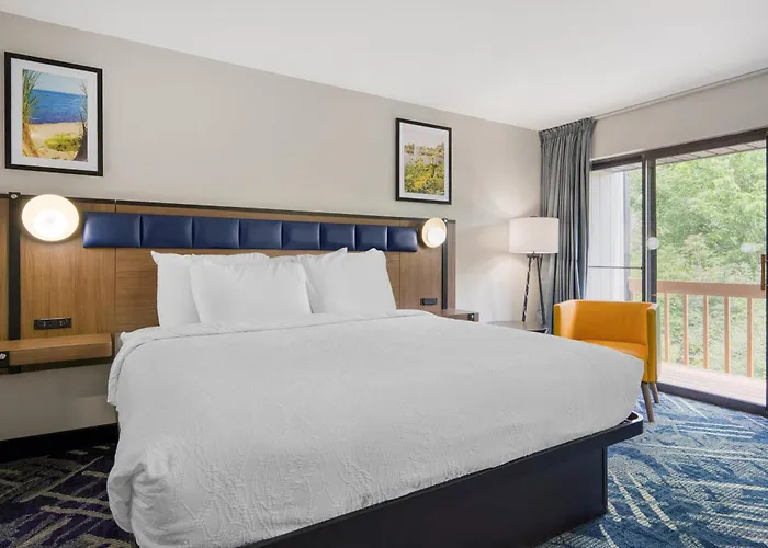 Best Western Indian Oak