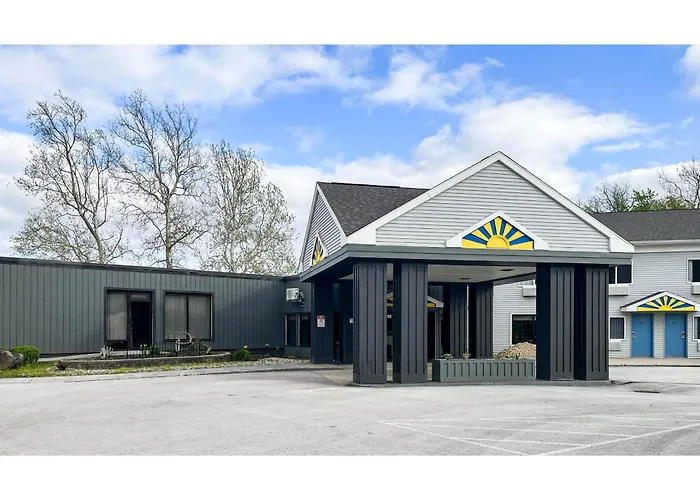 Studio 6 Suites - Tiffin, Oh