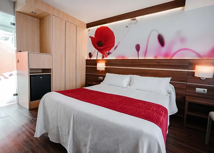 KAKTUS Hotel Volga Calella