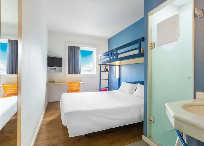 Ibis Budget Curitiba Centro