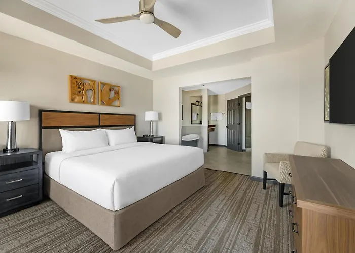 Hilton Grand Vacation Club Paradise Point Hollister