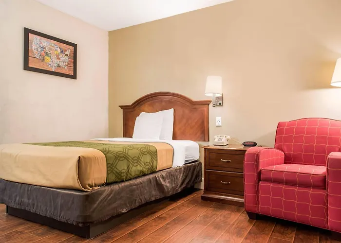 Econo Lodge Holland - Toledo