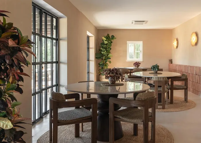 Solar Alvura Boutique Hotel
