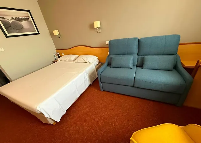 Brit Hotel Confort Montauban