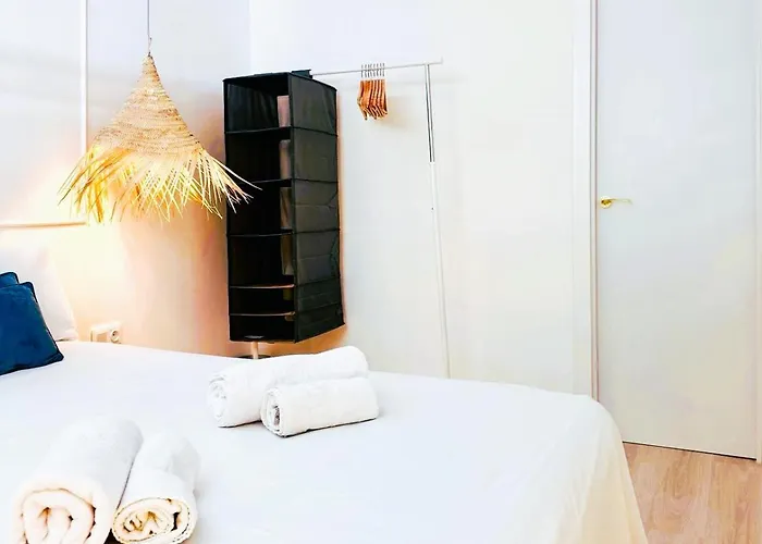 Collection Port - B&B Boutique , Alicante Center