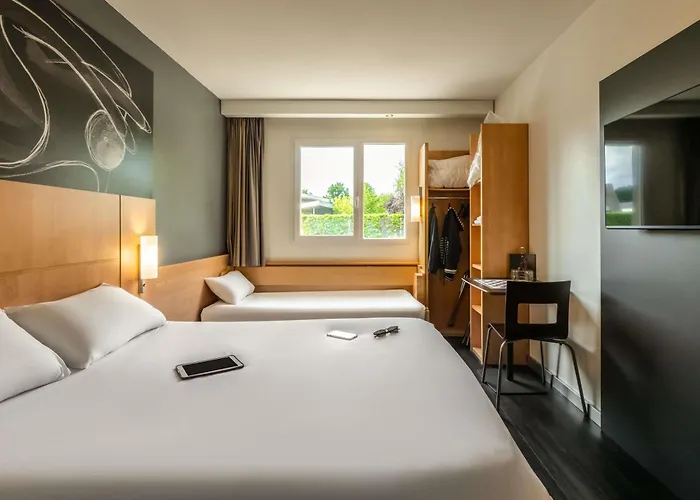 Ibis Issoire