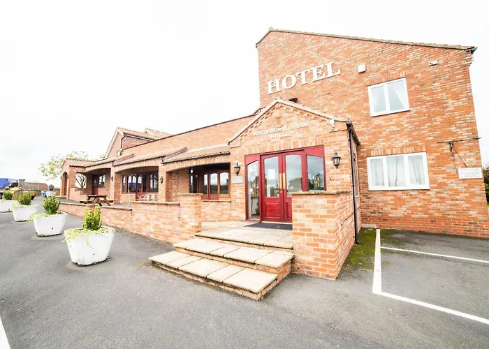 Oyo White Horse Lodge Hotel, East Thirsk