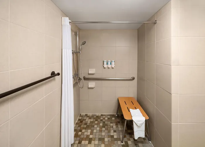 Heritage Inn & Suites San Antonio Airport, Trademark Wyndham