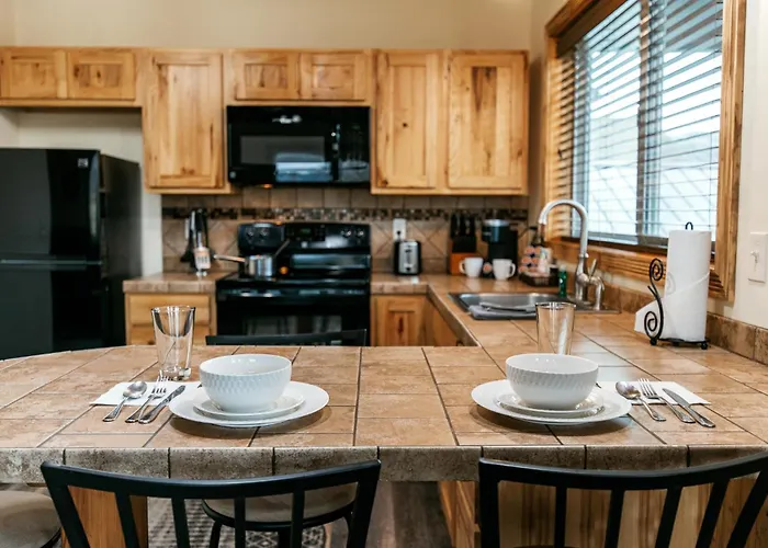 Yellowstone Riverside Cottages