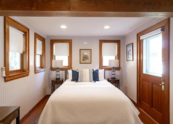 Lovill House Inn