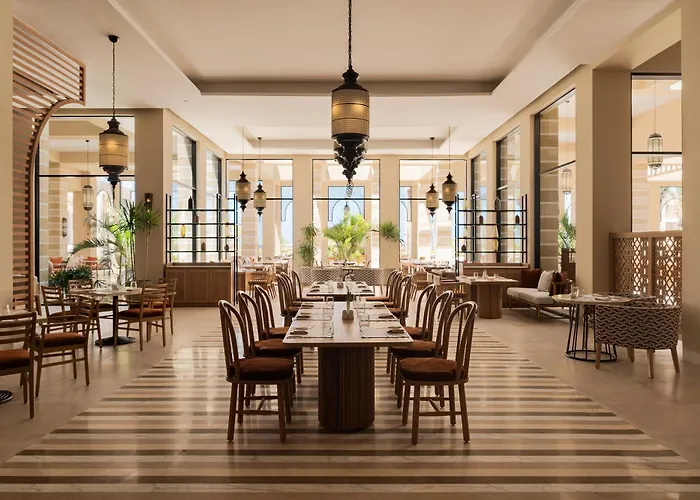 Sakhra Hotel & Spa, Almaza Bay