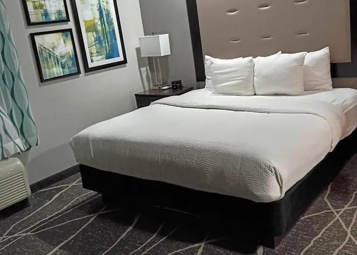 La Quinta Inn & Suites By Wyndham Little Rock - Bryant