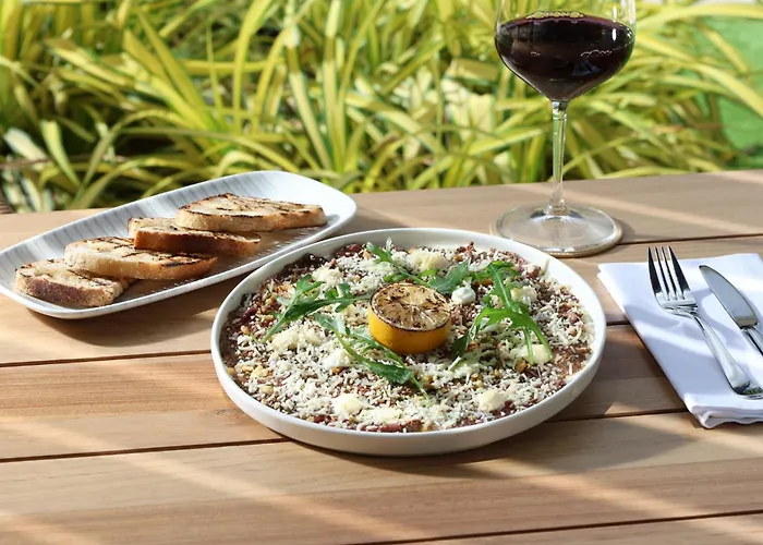Voco Surfside Aruba By Ihg