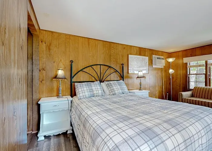 King Birch Lake Home, Unit 10