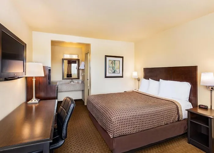 Lemon Heights Inn