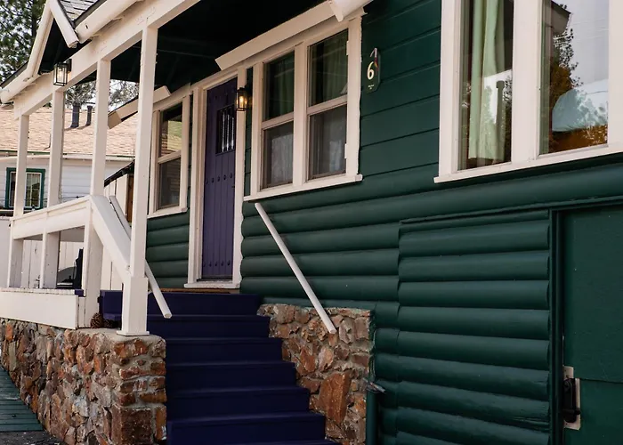 Arkouda Cabins