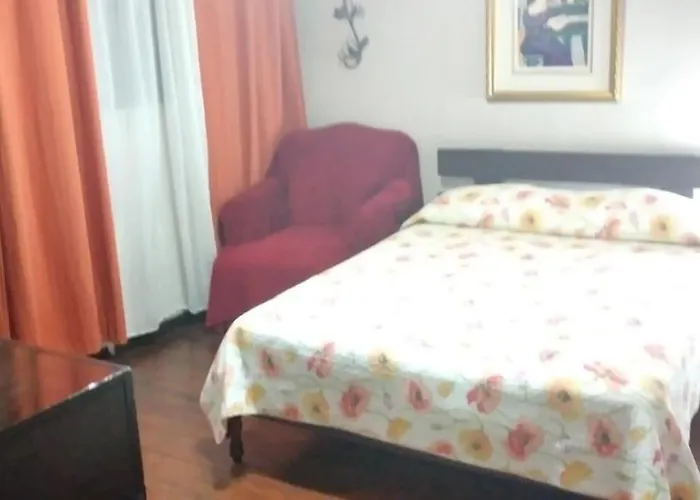 Hotel Charly