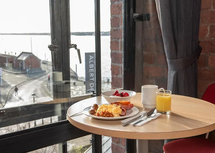 Holiday Inn Express Liverpool-Albert Dock By Ihg