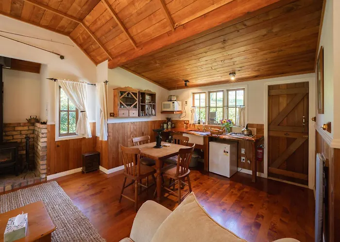 Vineyard Cottages - Kumeu