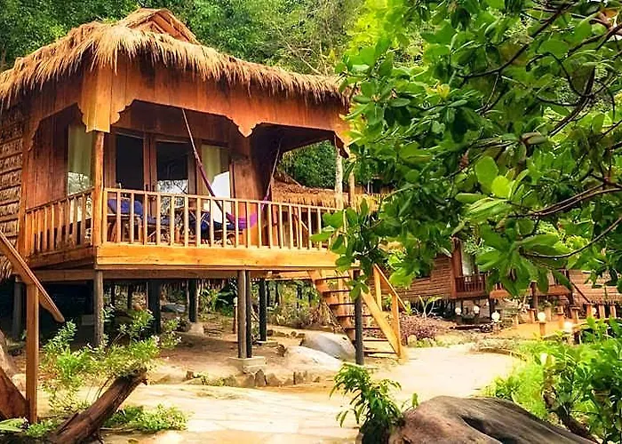 White Beach Bungalows At Koh Rong Island