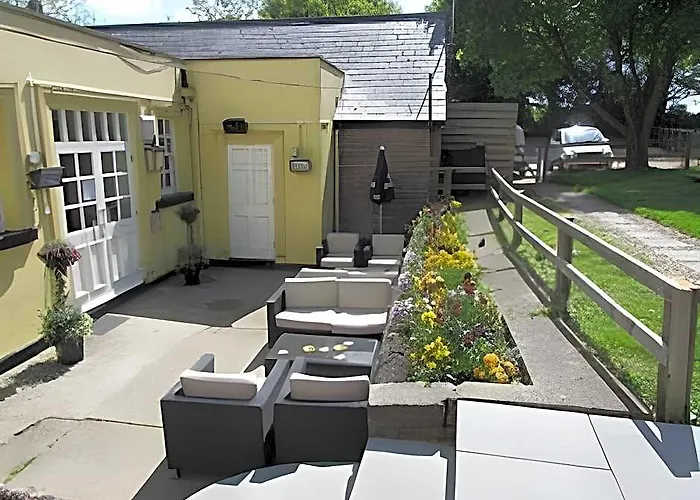 The Greyhound Wigginton