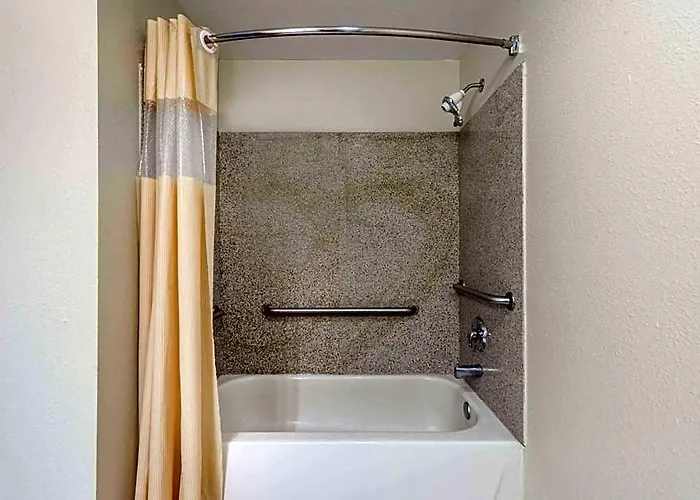 Days Inn By Wyndham St Peters/St Charles