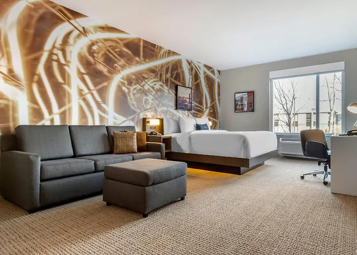 Cambria Hotel West Orange