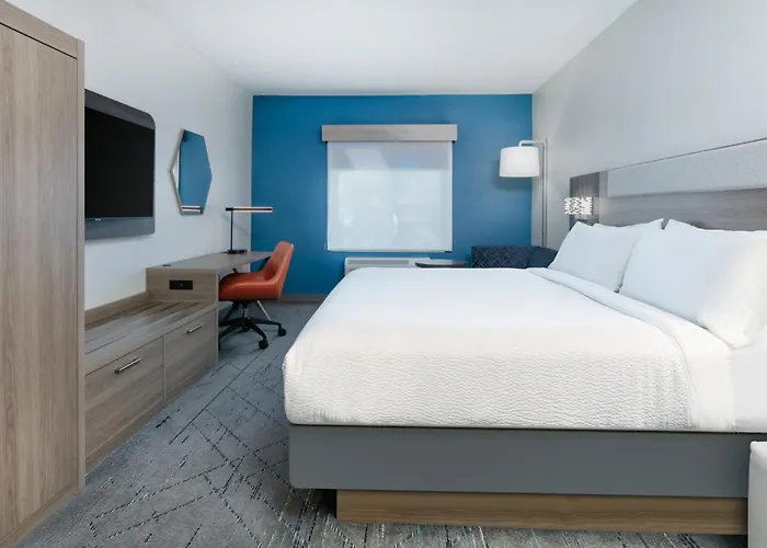 Holiday Inn Express & Suites Dallas Park Central Northeast By Ihg