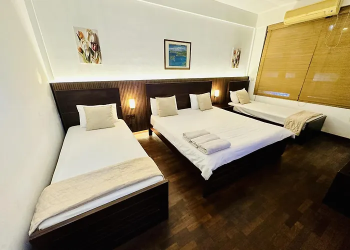 Subhas Tourist Hotel
