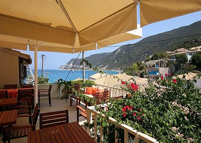 Ionis Hotel