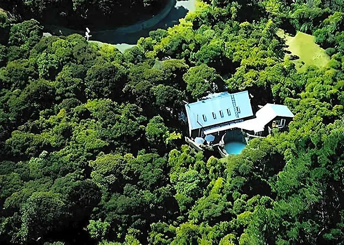 Hekerua Lodge Backpackers