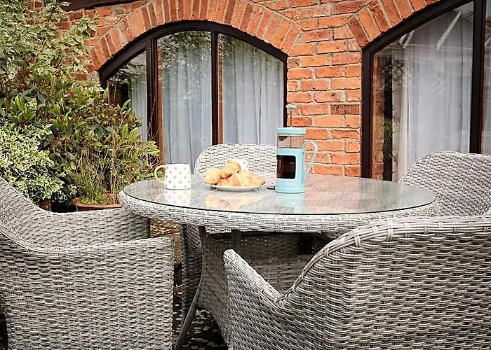 Humble Bee Cottage
